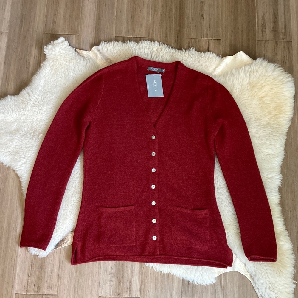 Brand New 100% Alpaca Lightweight Button-Down Cardigan, Red/Rust Color